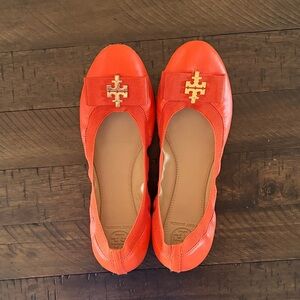 Tory Burch Orange Leather Flats size 9.5